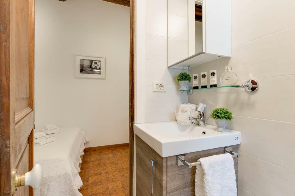 Arenula Luxury Apartment Róma Kültér fotó